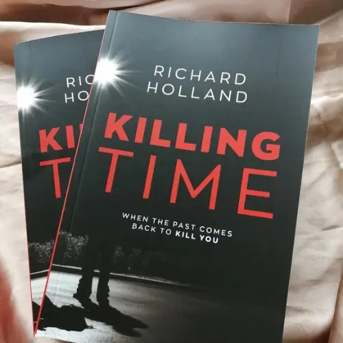 Killing time by Leicester's Richard Holland