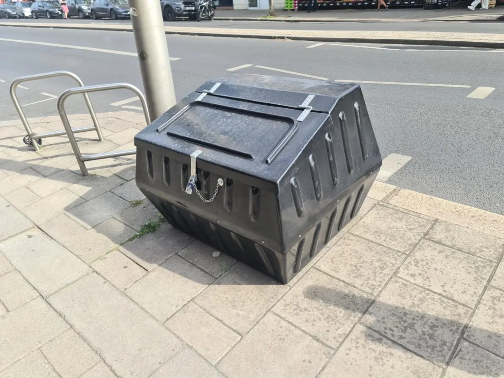 Bin Location - Heathroad Twickenham