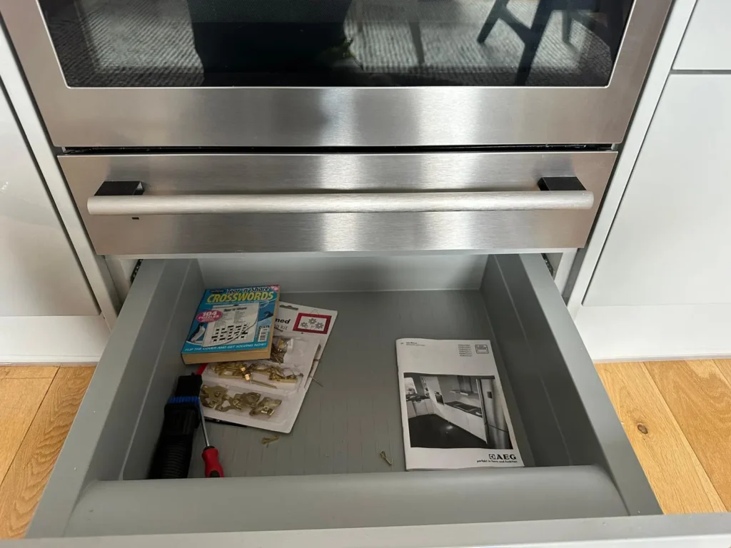 Oven Drawer - Heathroad Twickenham