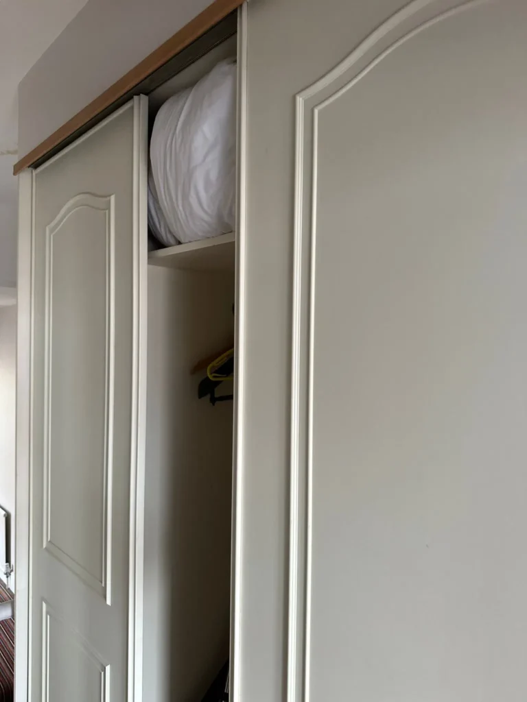 Sofa Bed Duvet and Pillow Location - Heathroad Twickenham