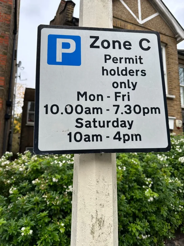 Parking restrictions - Lammas Pa