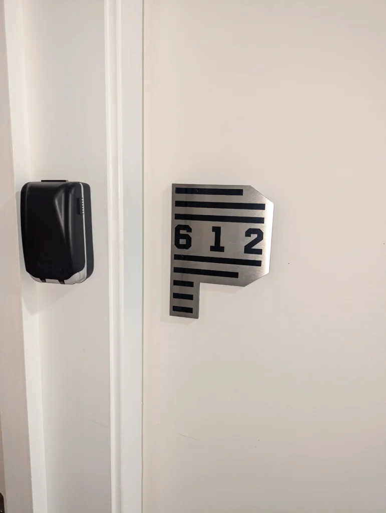 Lockbox Location - Paragon 612