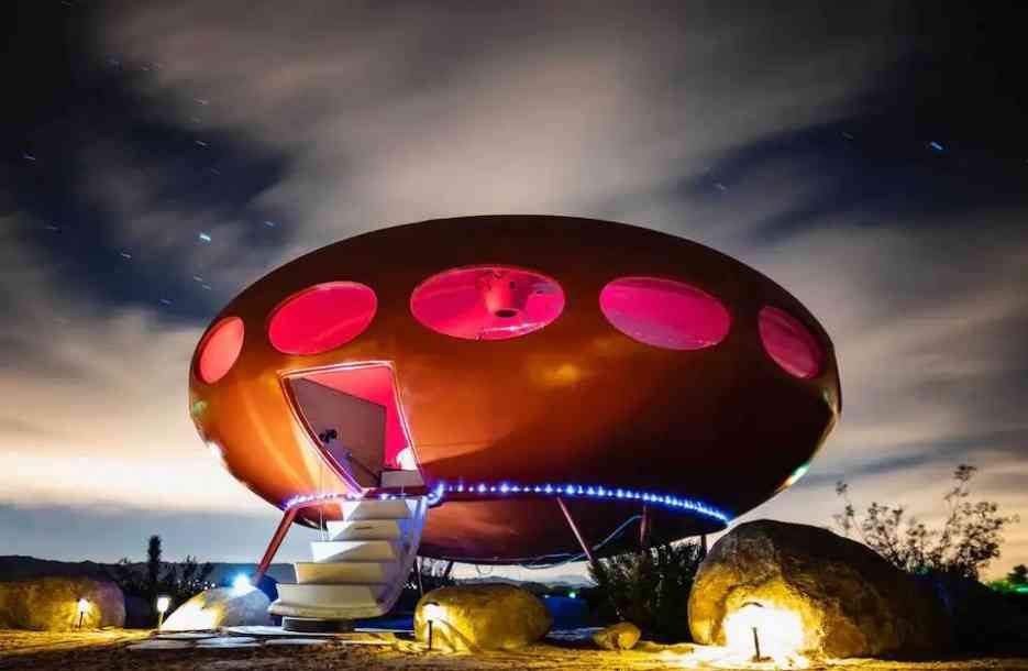UFO House, California